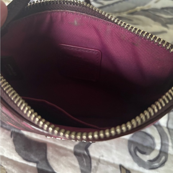 Coach cross body in burgundy with matching wristlet coin purse - Picture 9 of 10